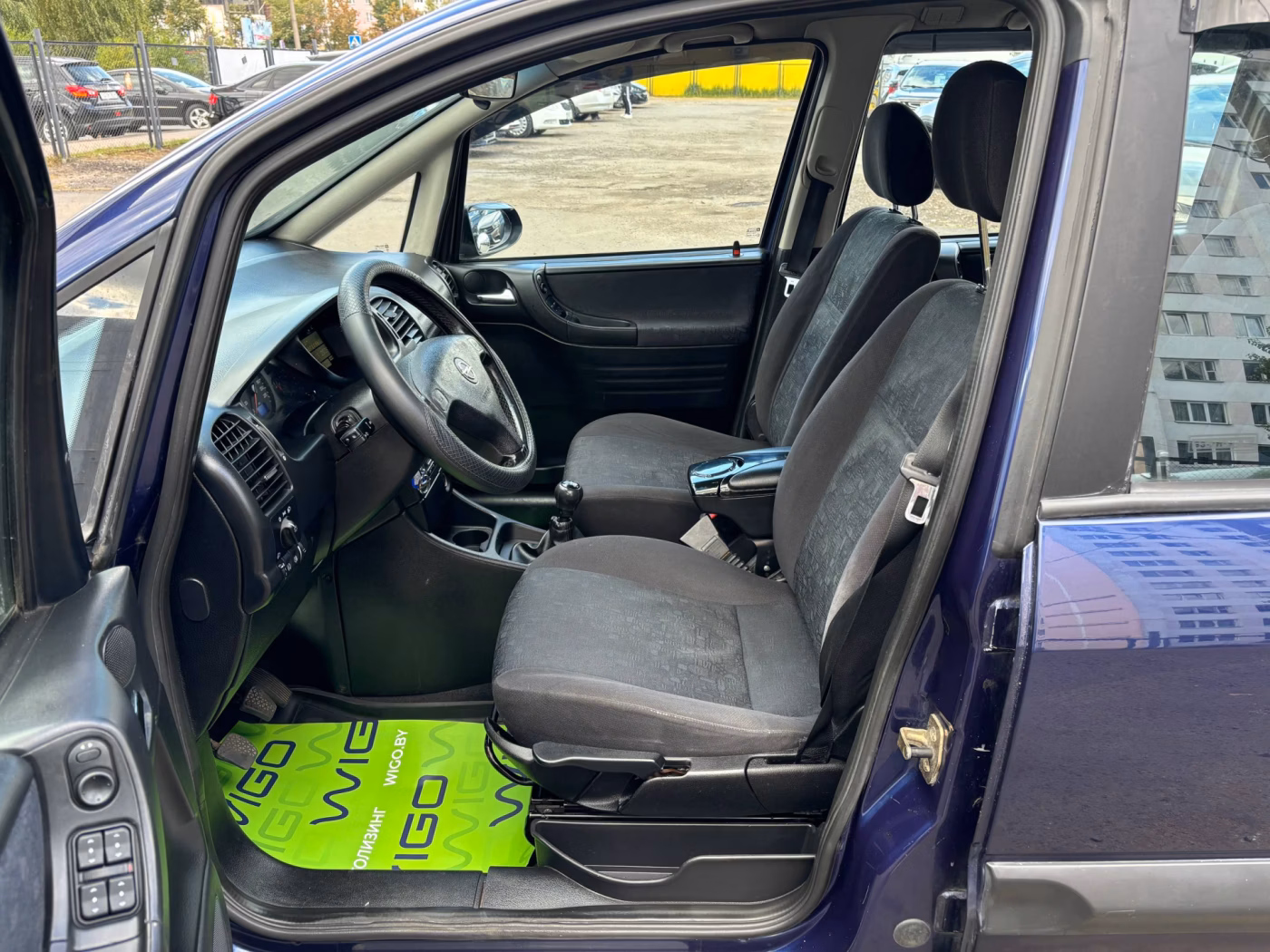 Opel Zafira фото 9