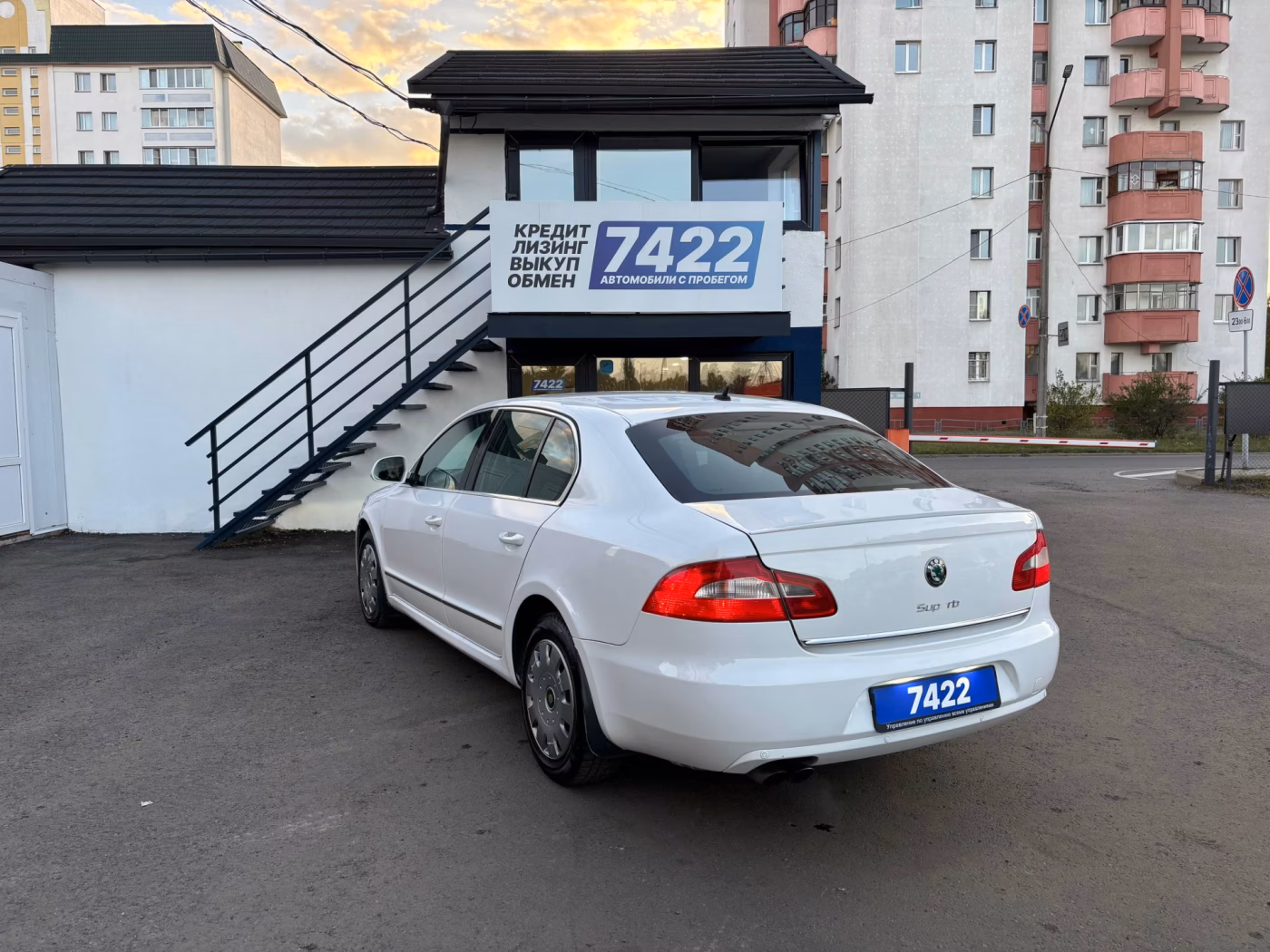 Skoda Superb фото 7