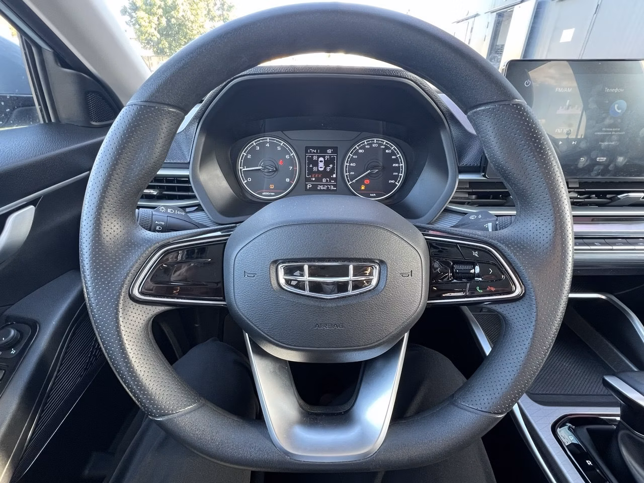 Geely Emgrand фото 11