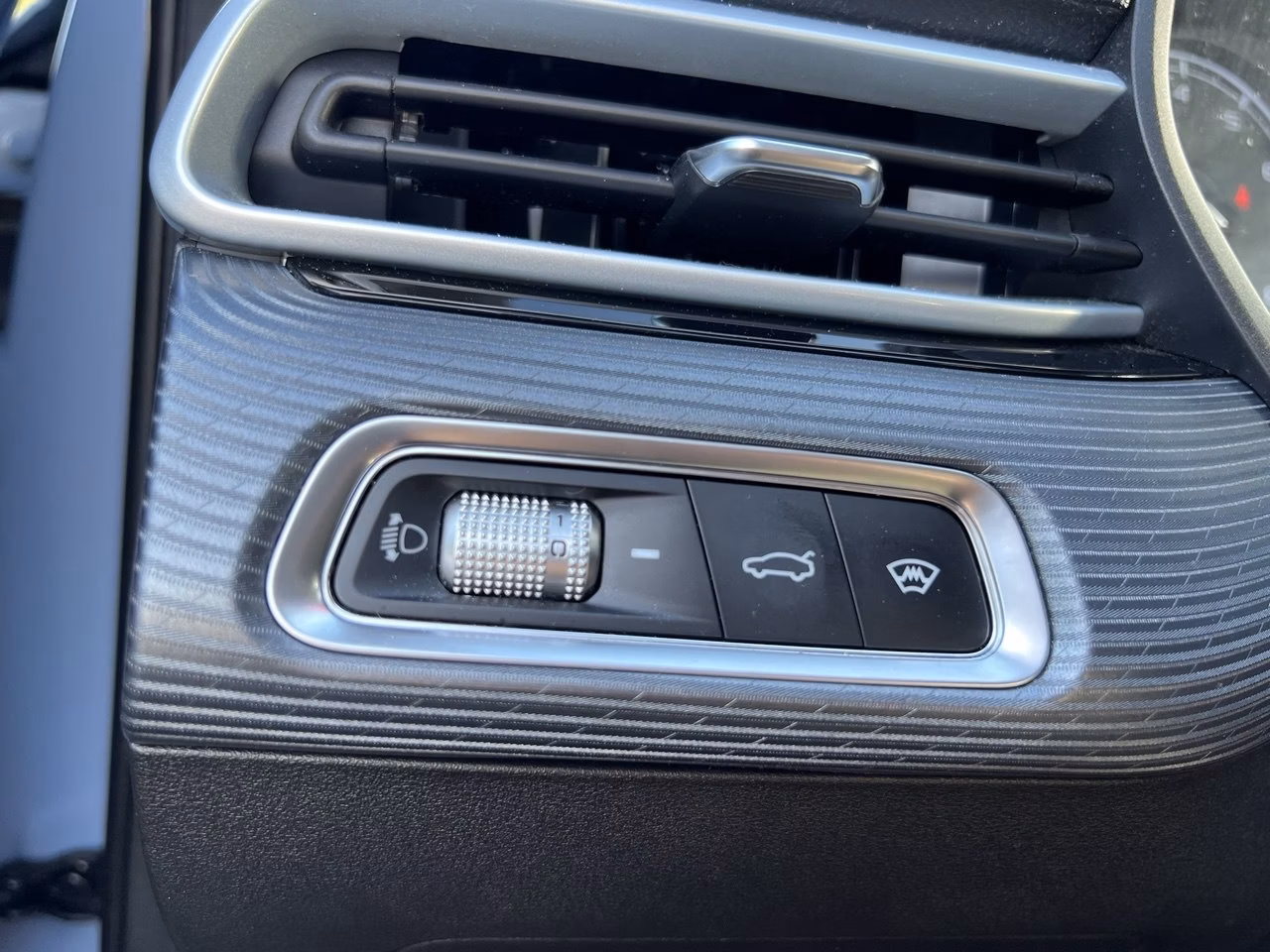 Geely Emgrand фото 16