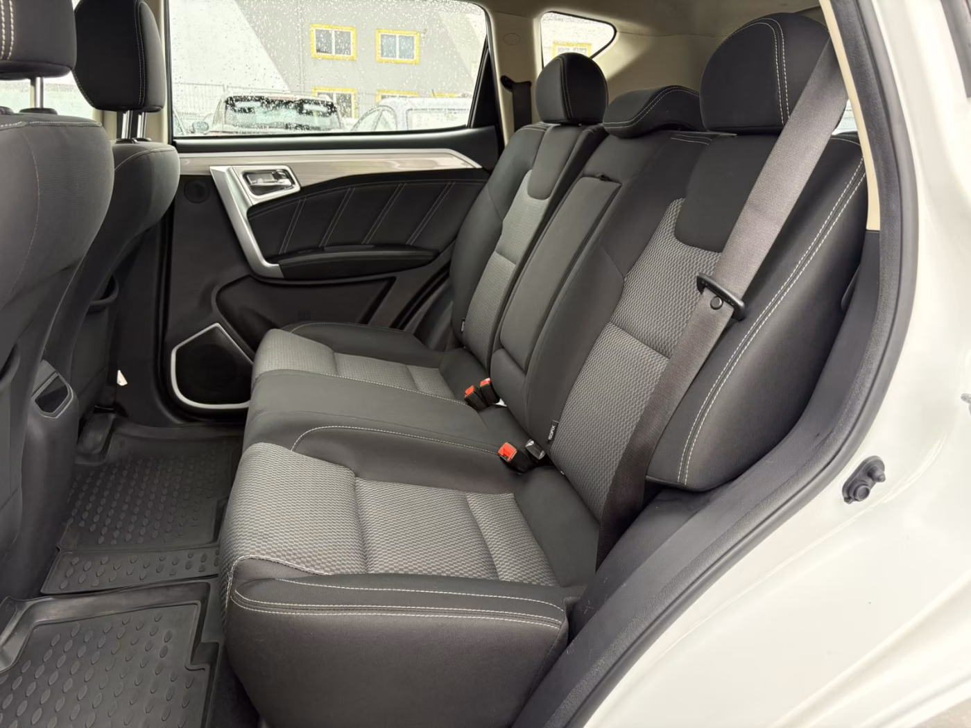 Geely Emgrand X7 фото 8