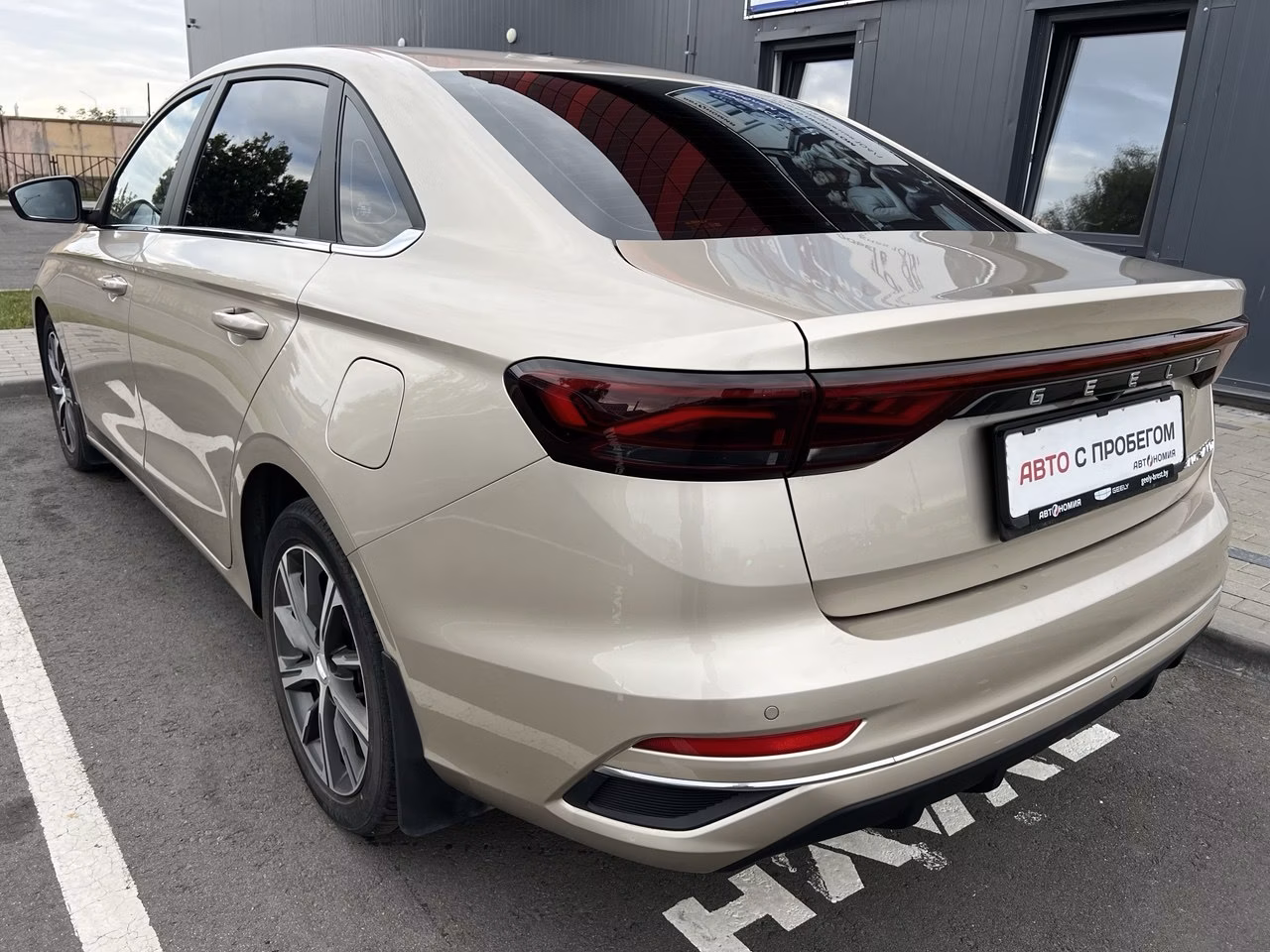 Geely Emgrand фото 4