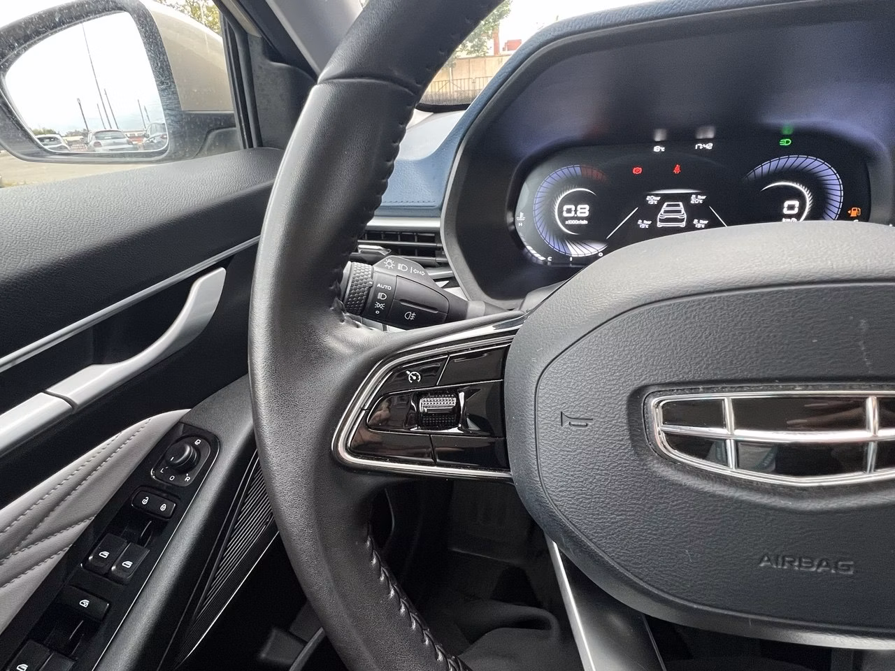 Geely Emgrand фото 12