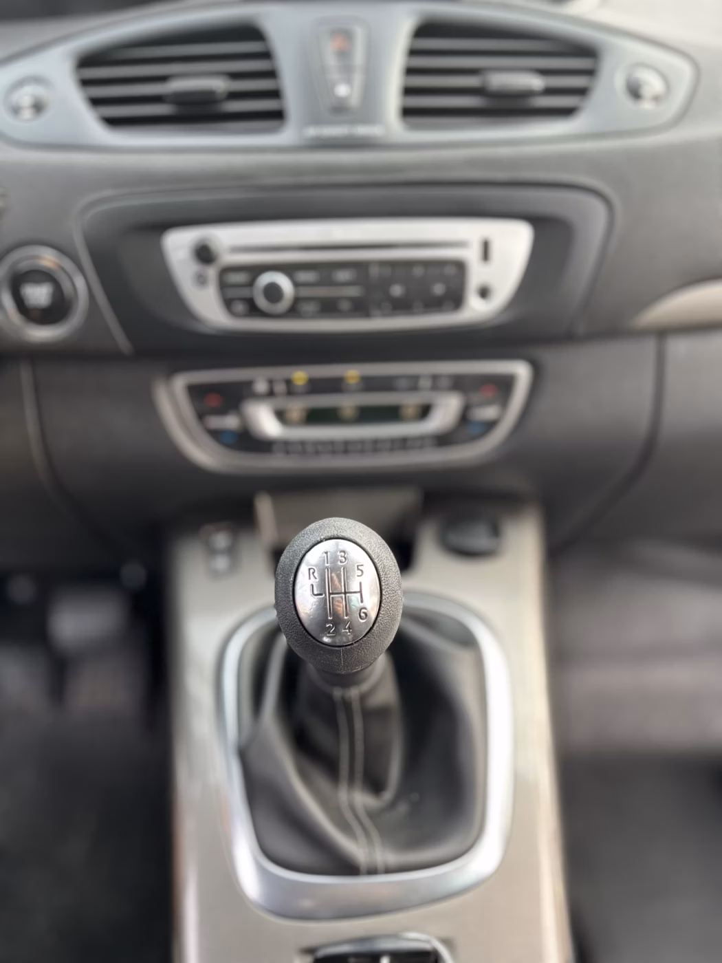Renault Scenic XMOD фото 17