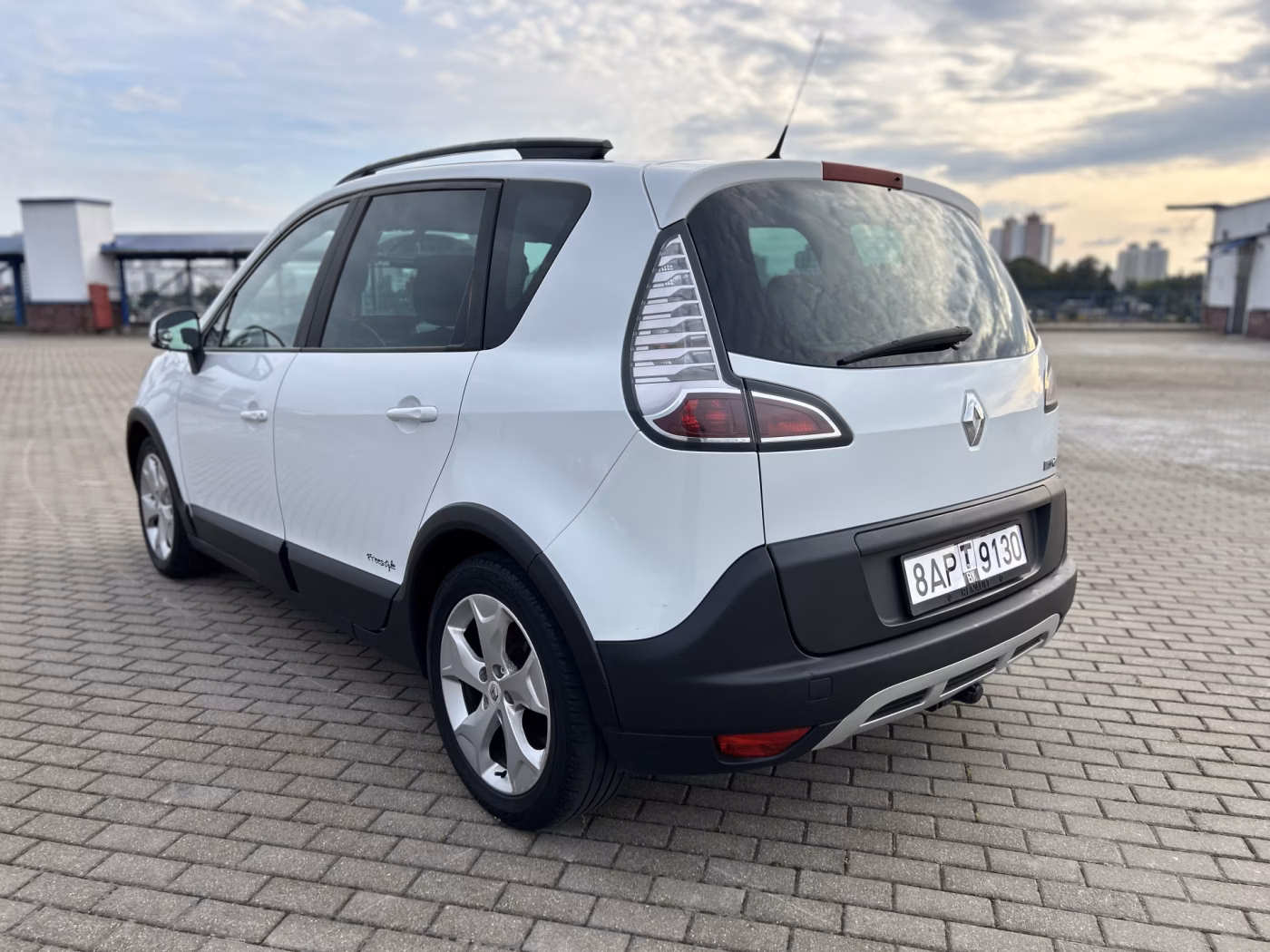 Renault Scenic XMOD фото 3