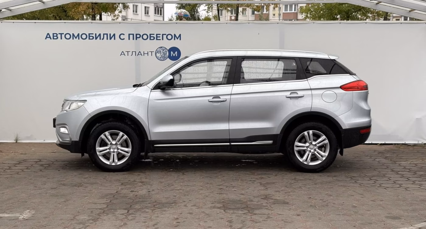 Geely Atlas фото 5