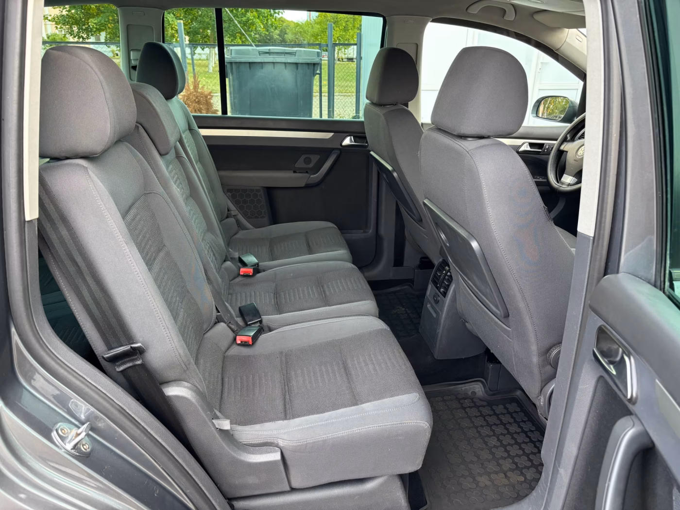 Volkswagen Touran фото 18