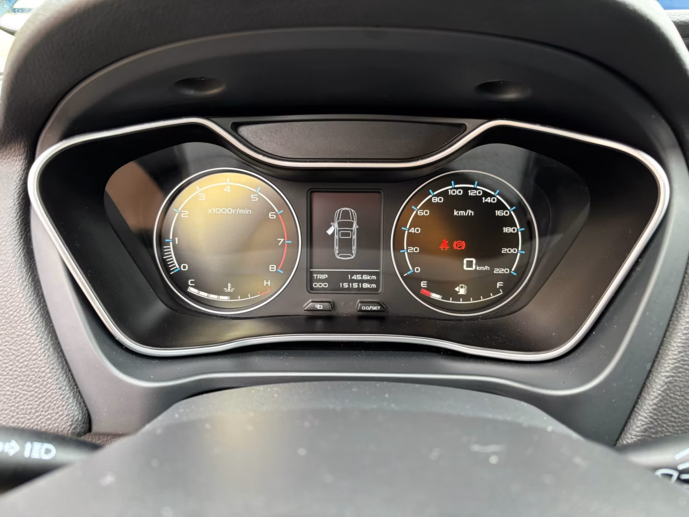 Geely Emgrand X7 фото 11
