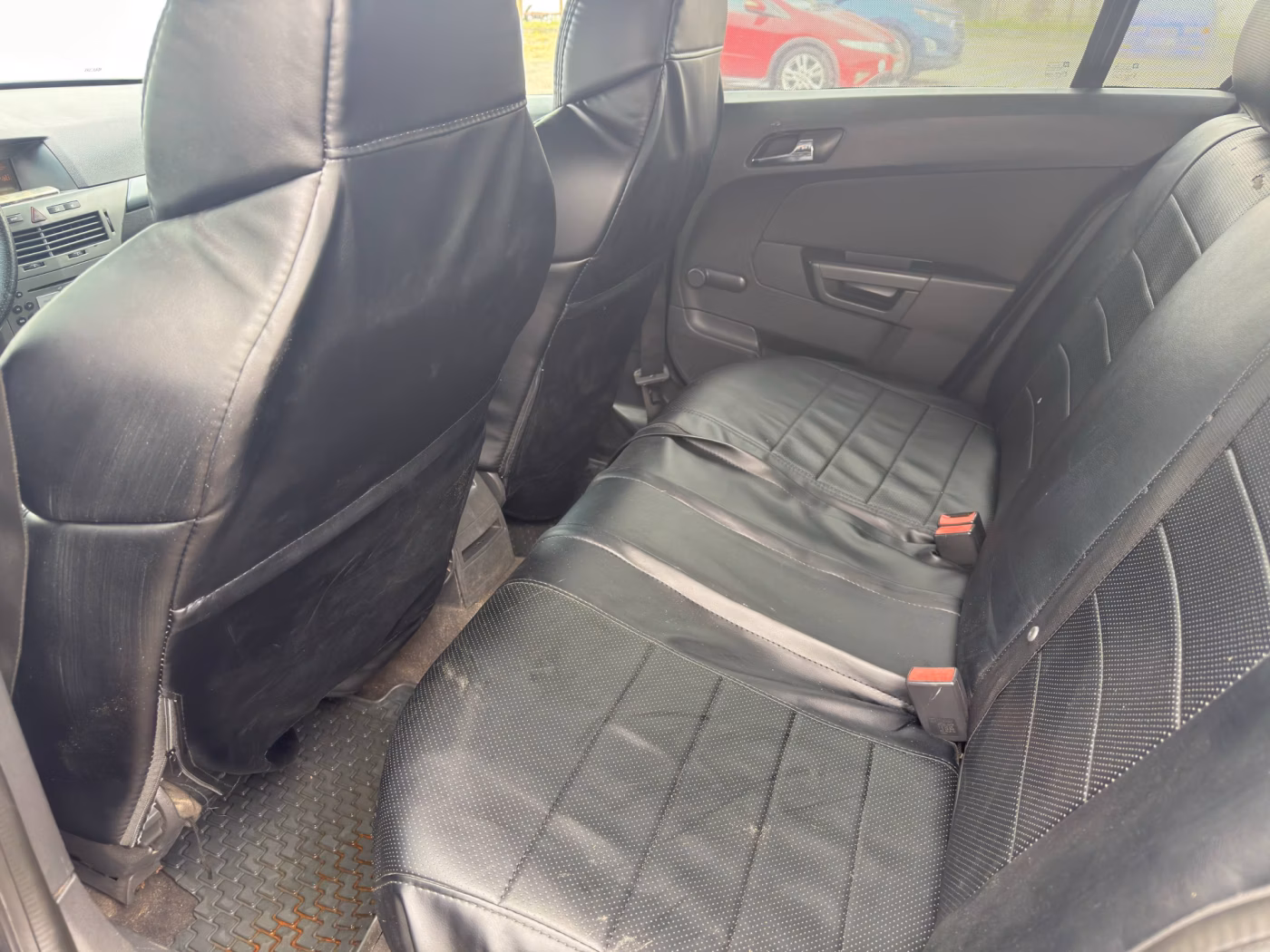 Opel Astra фото 8