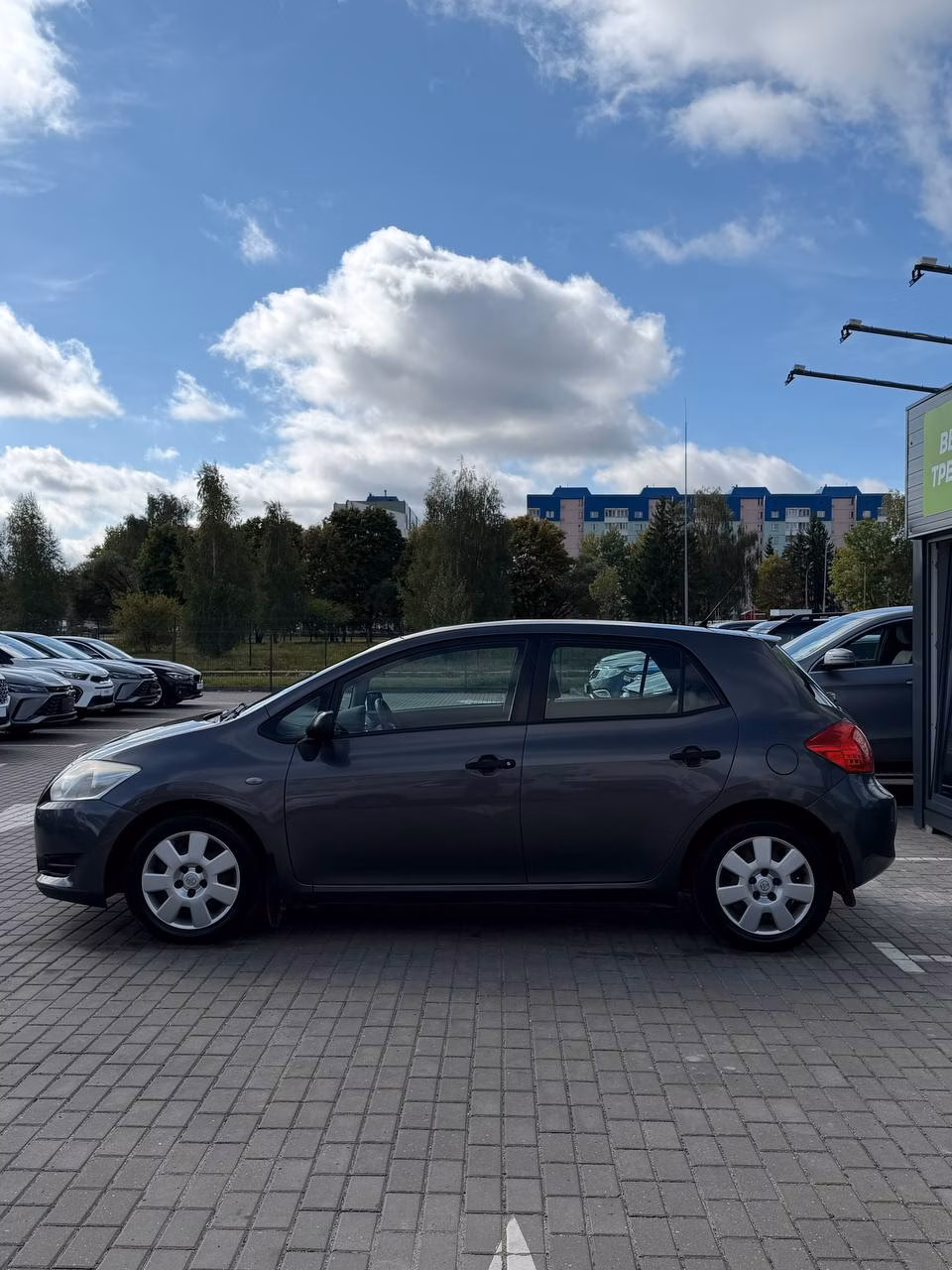 Toyota Auris фото 3