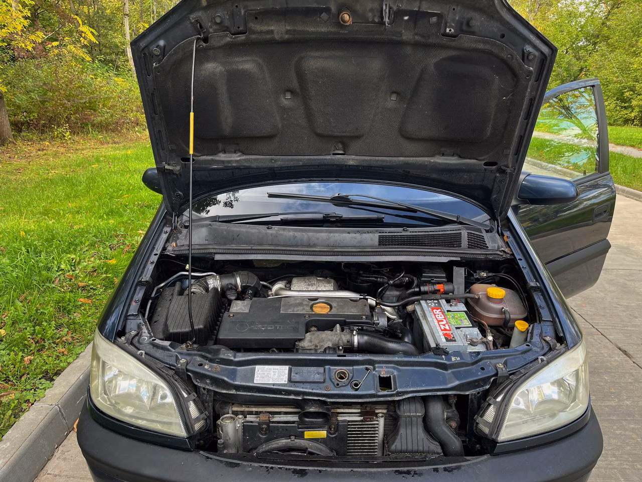 Opel Zafira фото 15