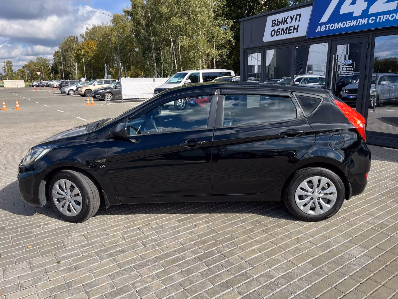Hyundai Solaris фото 8