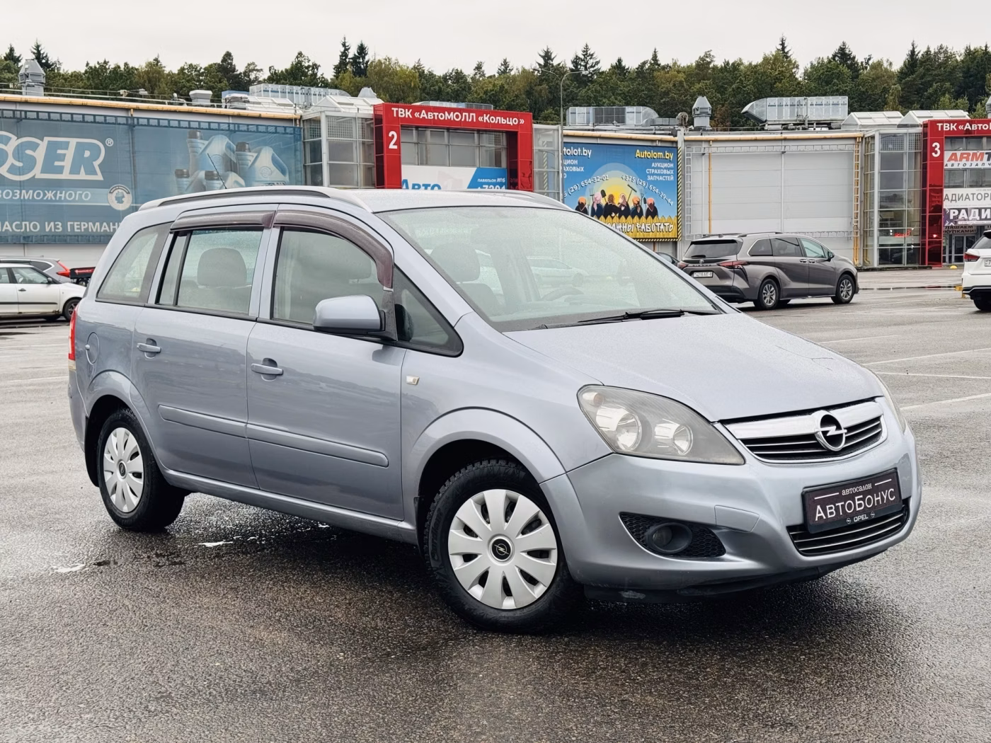 Opel Zafira фото 3
