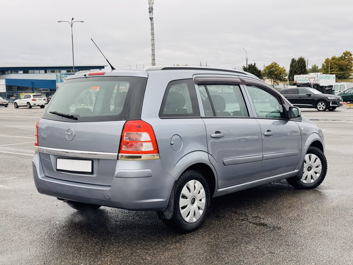 Opel Zafira фото 2