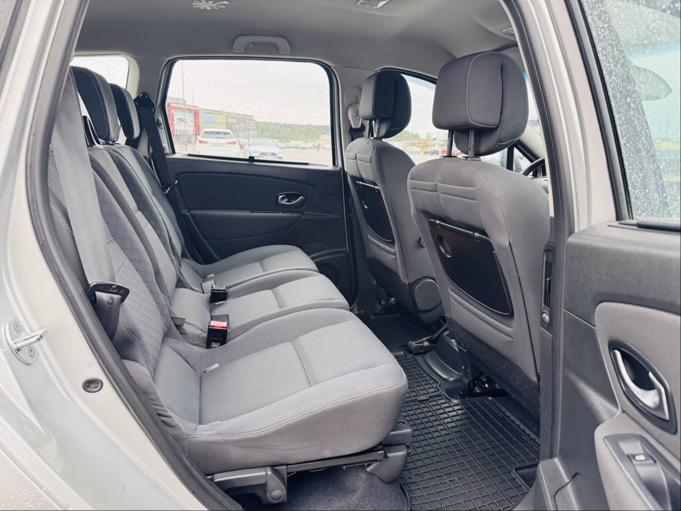 Renault Grand Scenic фото 8