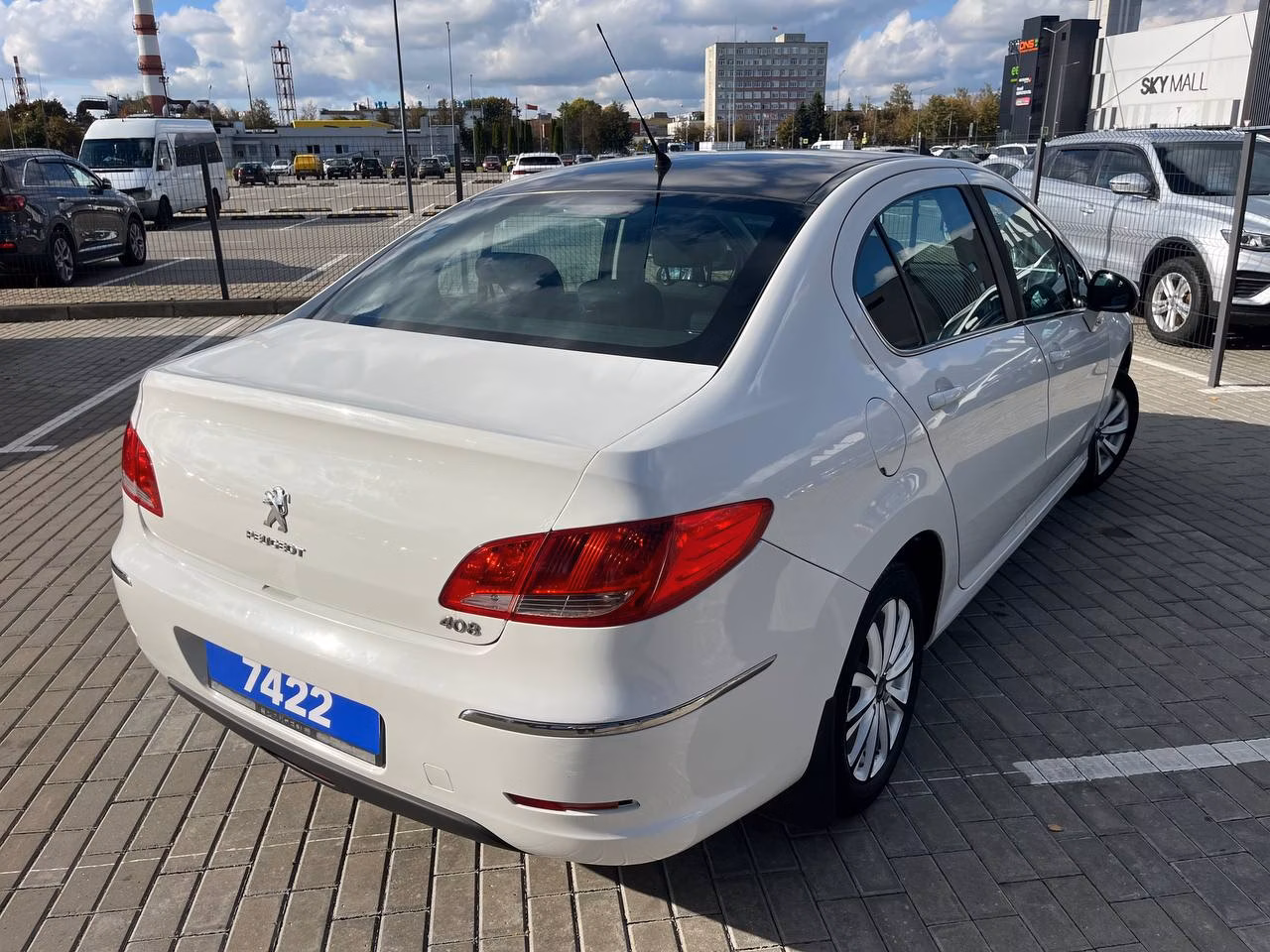 Peugeot 408 фото 5
