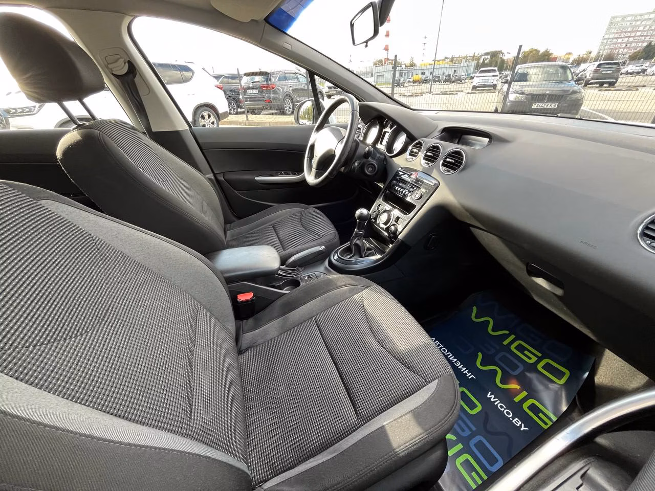 Peugeot 408 фото 17