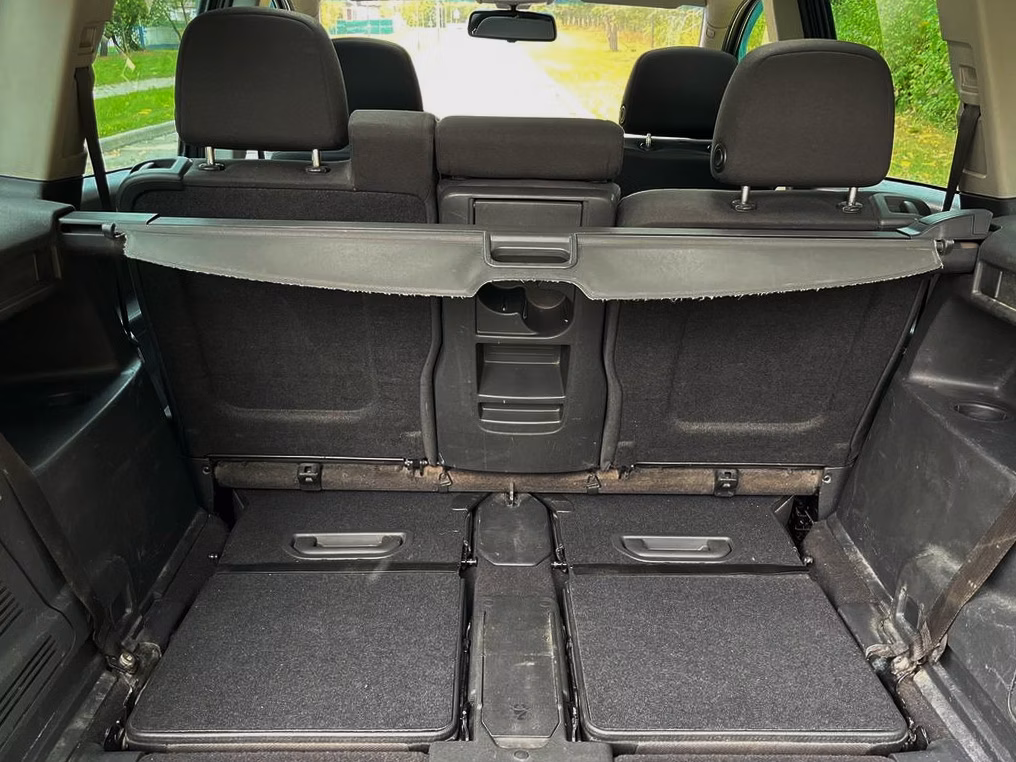 Opel Zafira фото 8