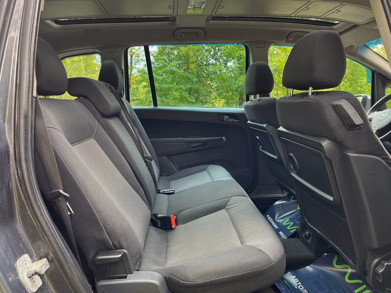 Opel Zafira фото 16