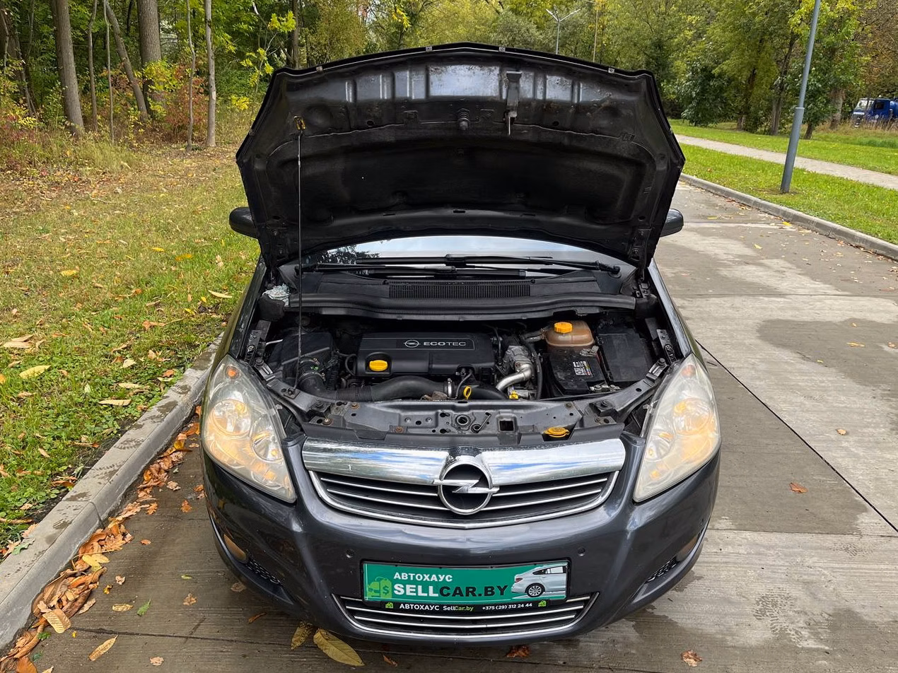 Opel Zafira фото 23