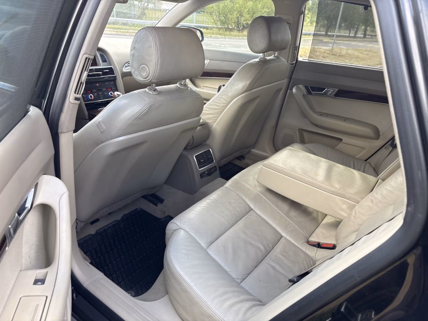 Audi A6 фото 7