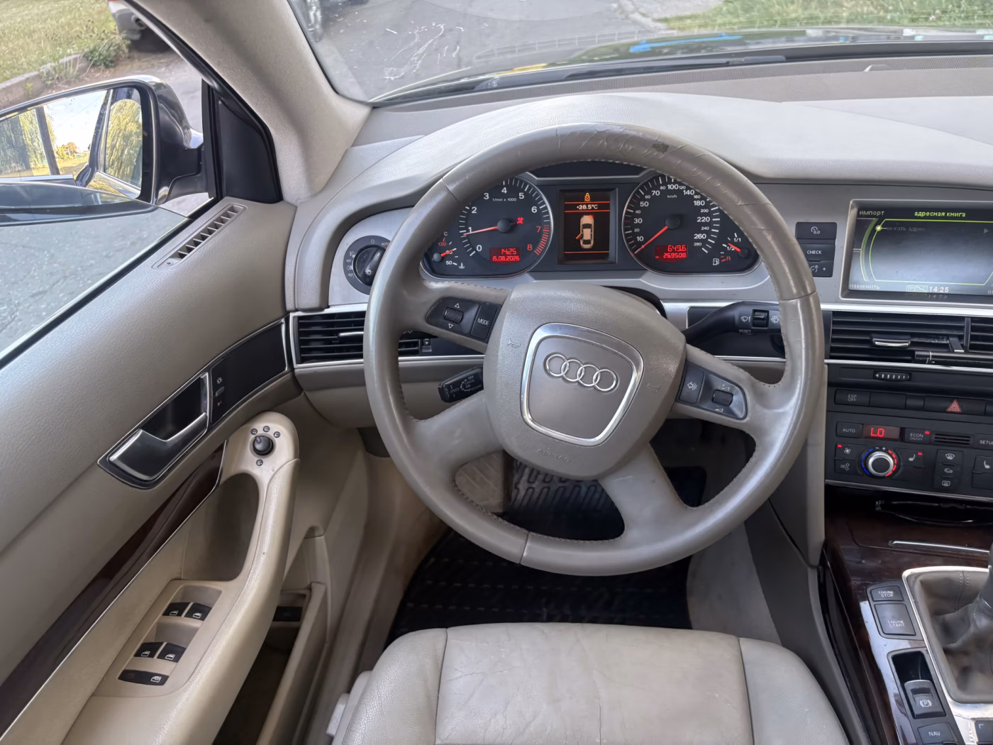Audi A6 фото 27