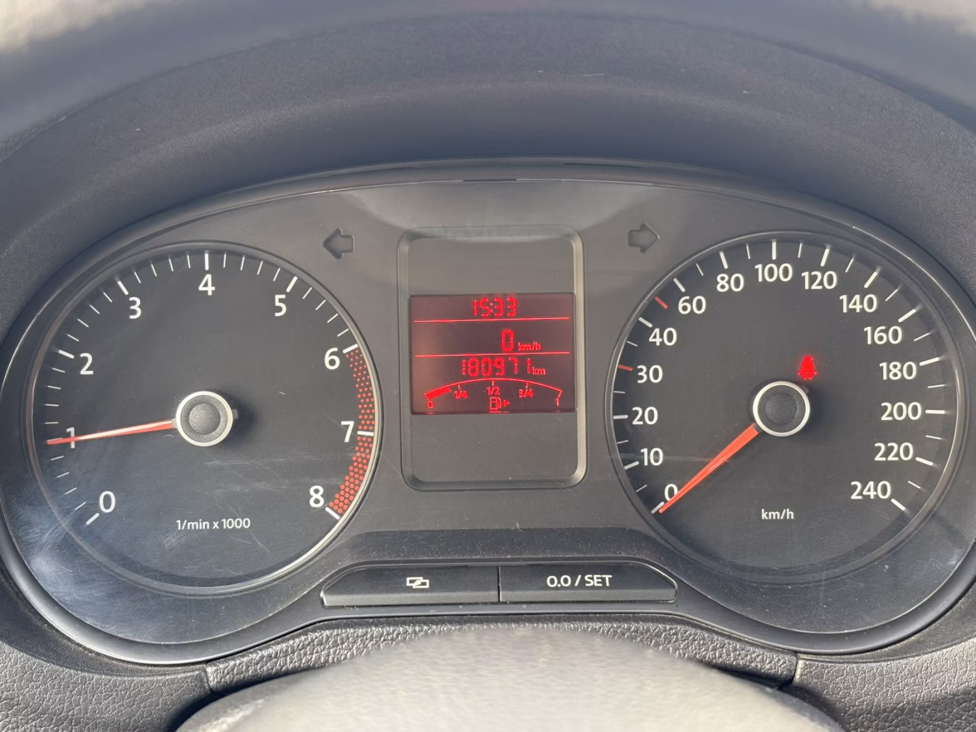 Volkswagen Polo Sedan фото 9