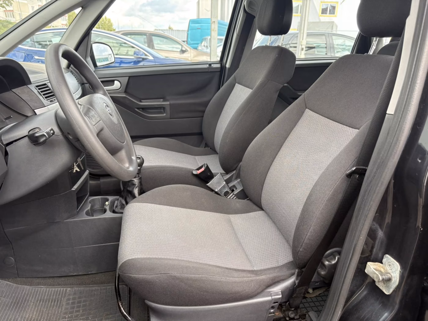 Opel Meriva фото 10