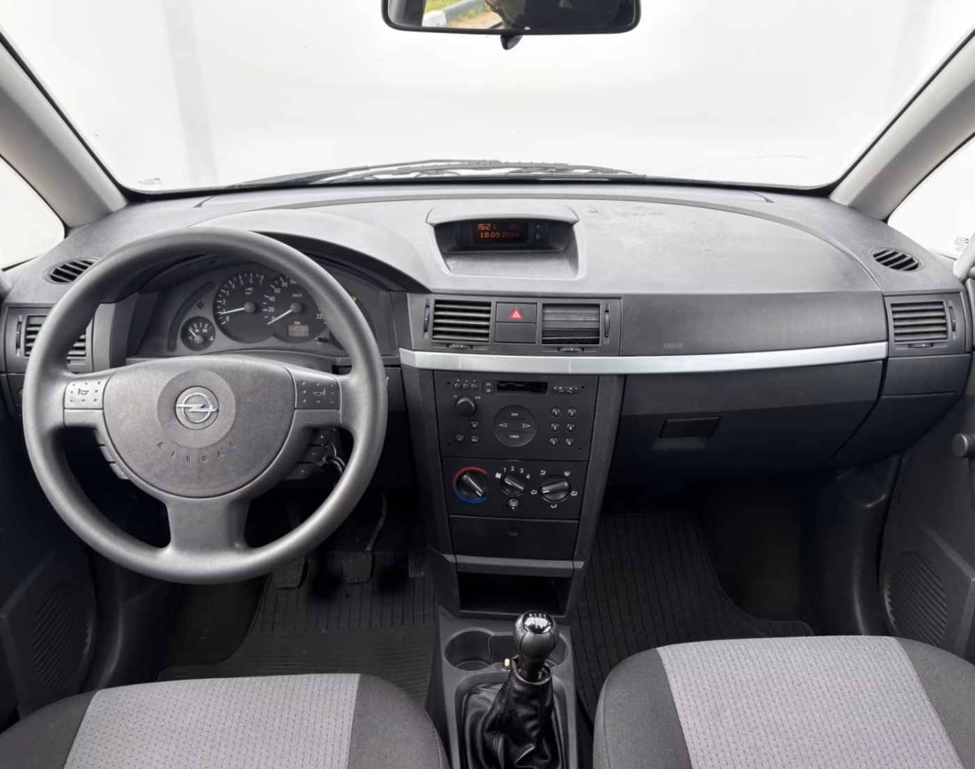 Opel Meriva фото 7