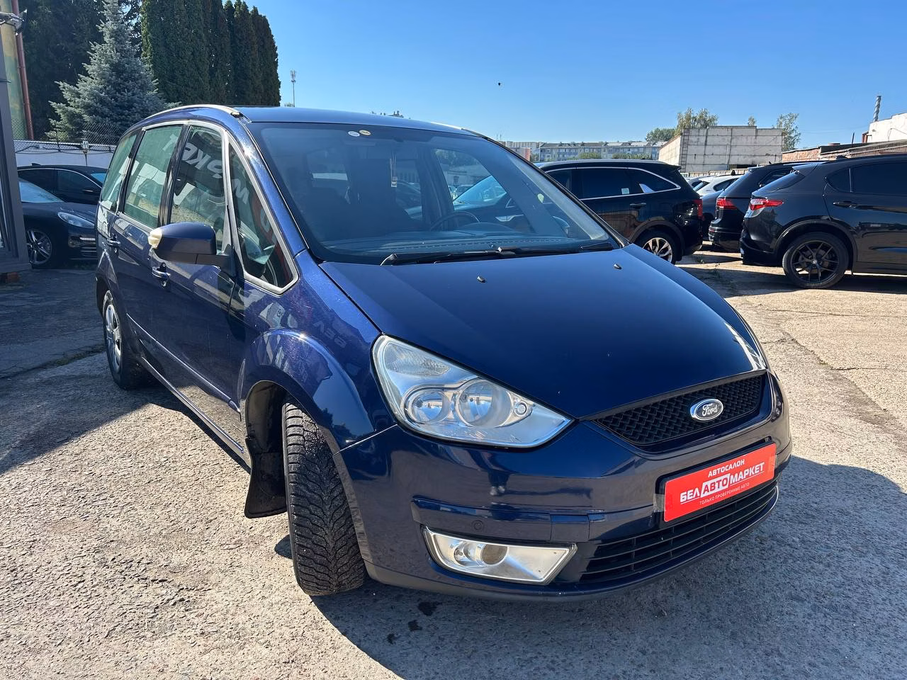 Ford Galaxy фото 3