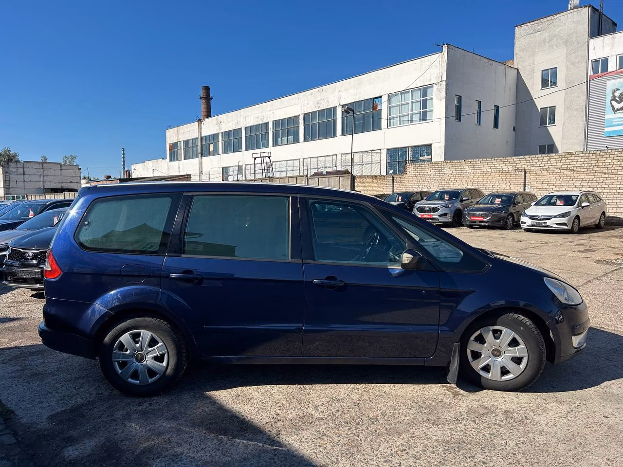 Ford Galaxy фото 4