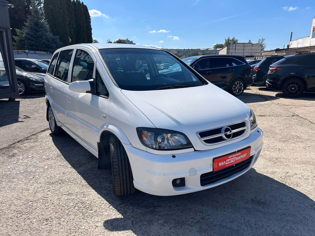 Opel Zafira фото 3