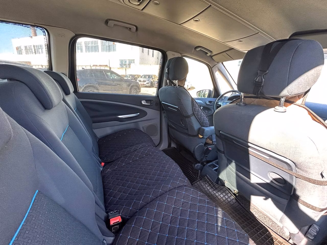 Ford Galaxy фото 14