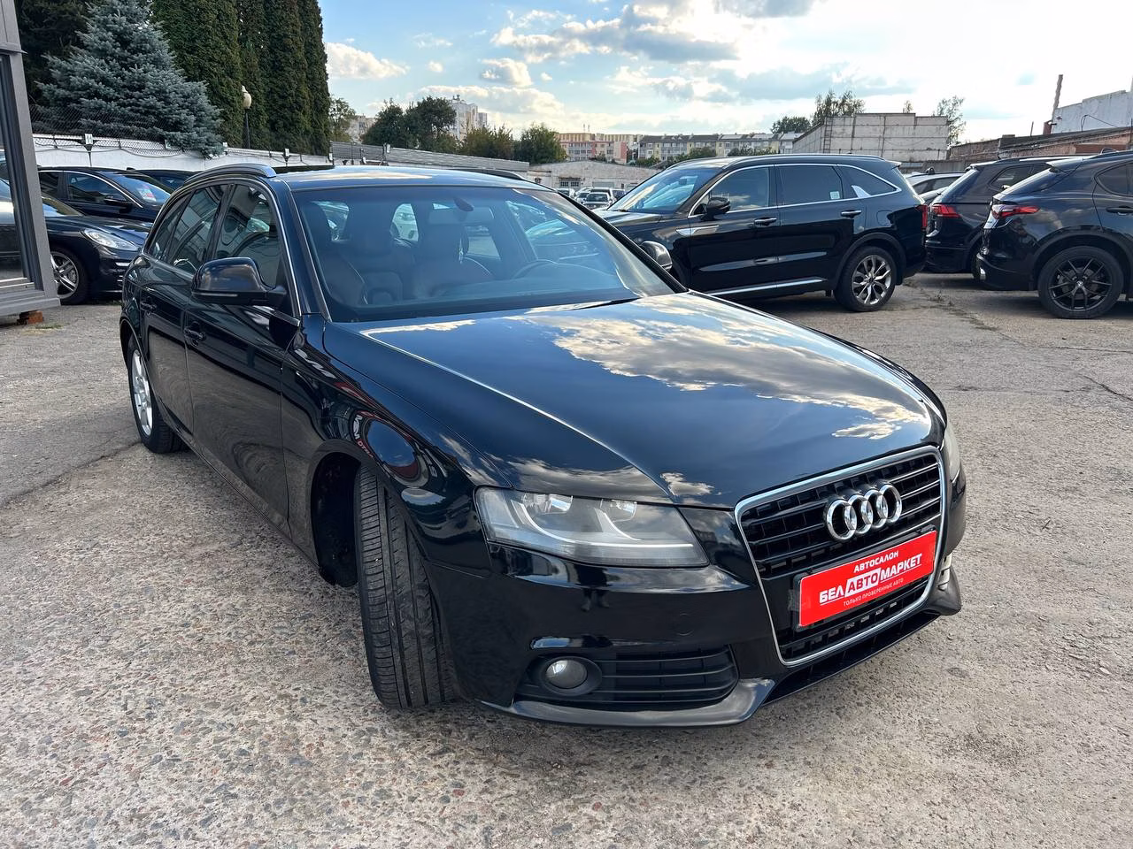 Audi A4 фото 3