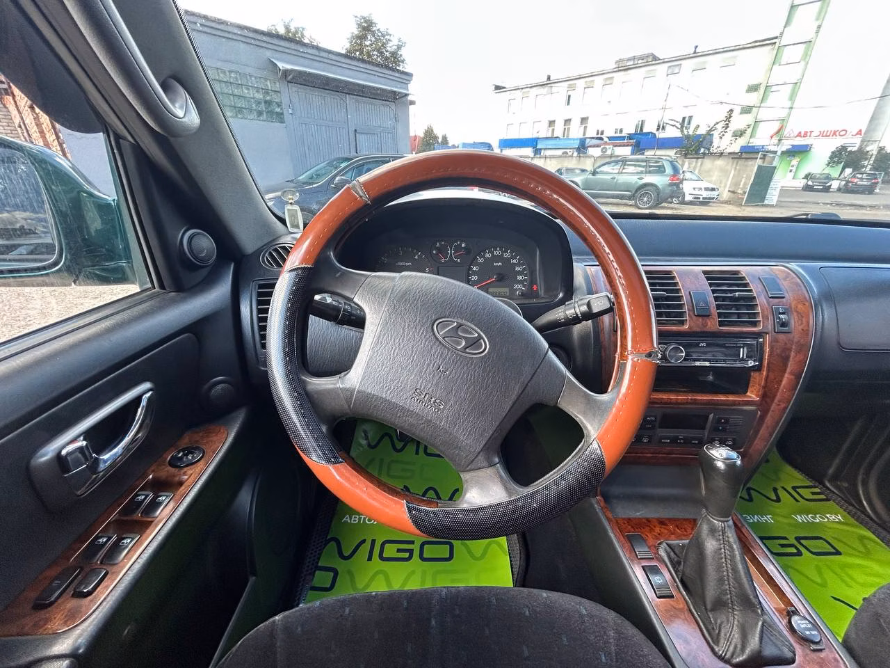 Hyundai Terracan фото 12