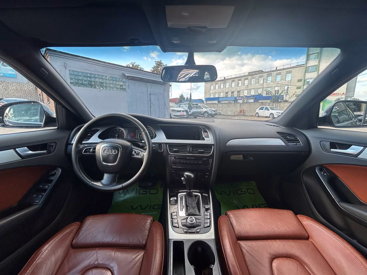 Audi A4 фото 12