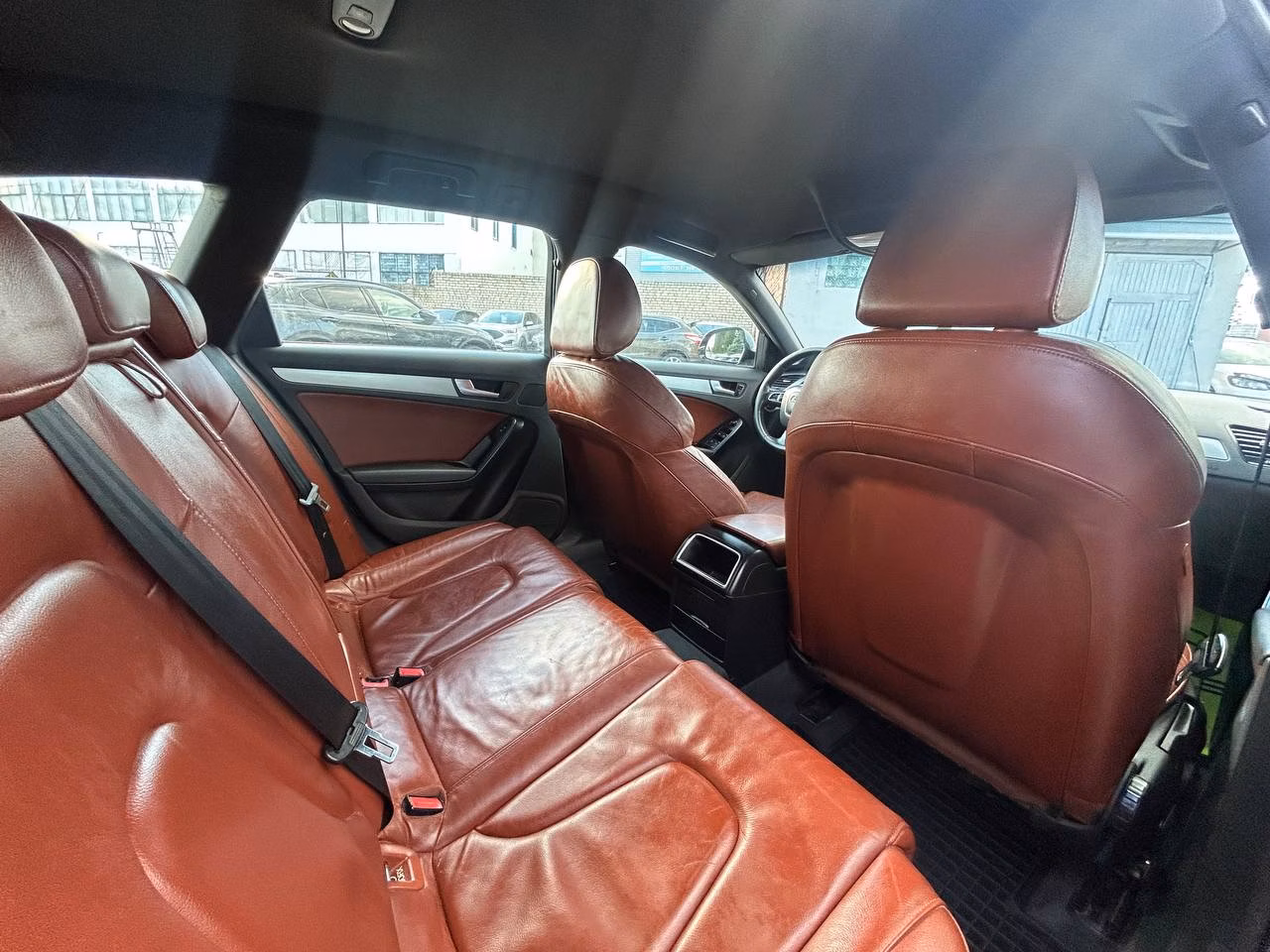 Audi A4 фото 14
