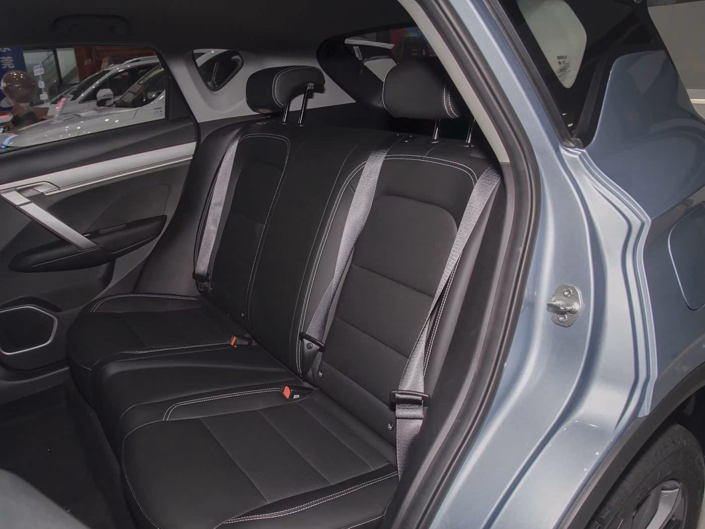 Geely Binyue фото 15