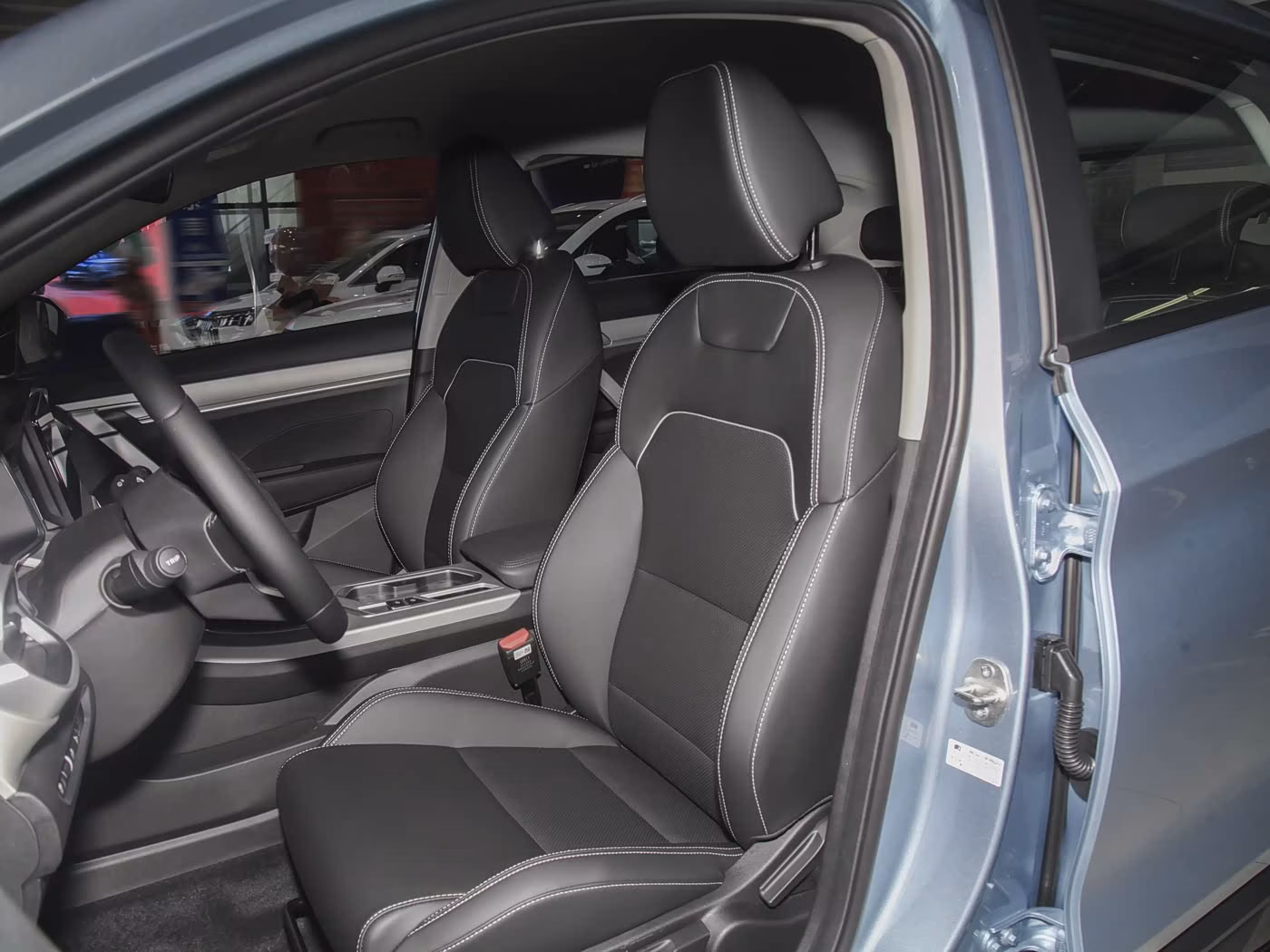 Geely Binyue фото 10