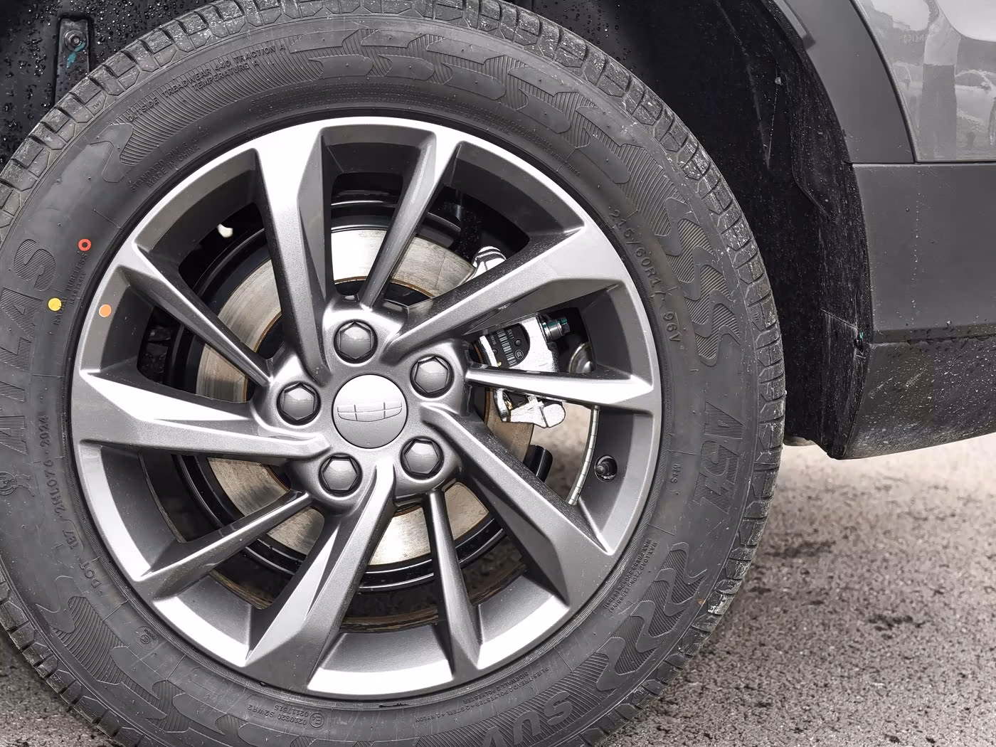 Geely Binyue фото 8