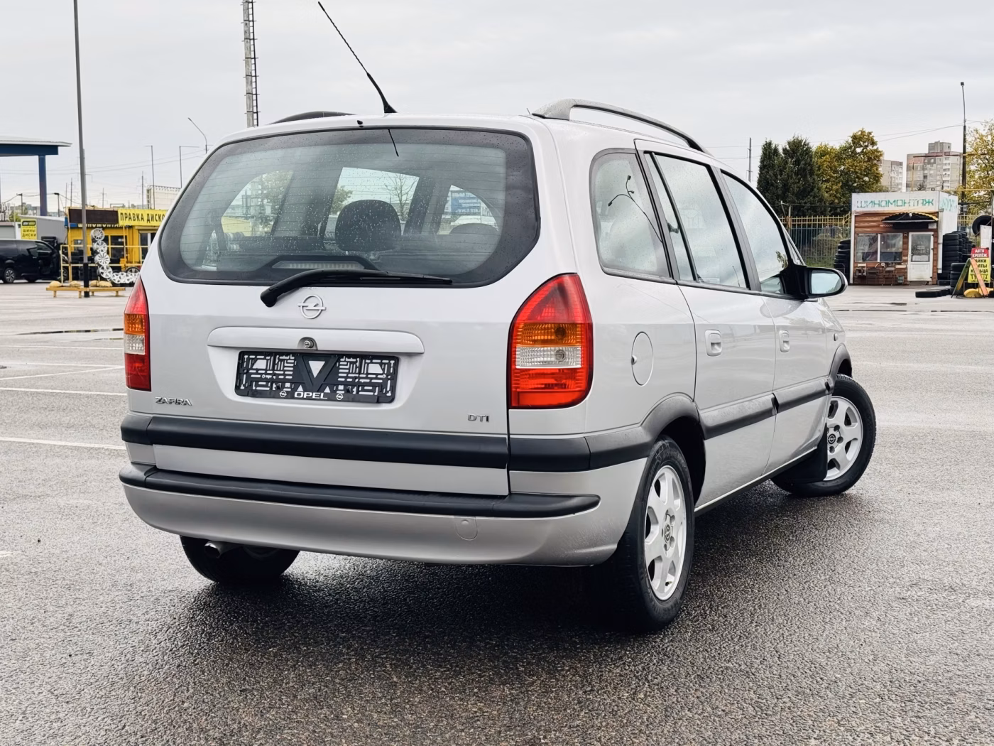 Opel Zafira фото 2
