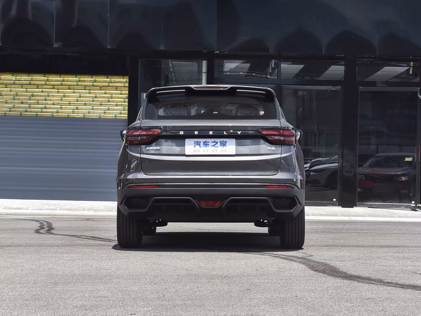 Geely Binyue фото 5