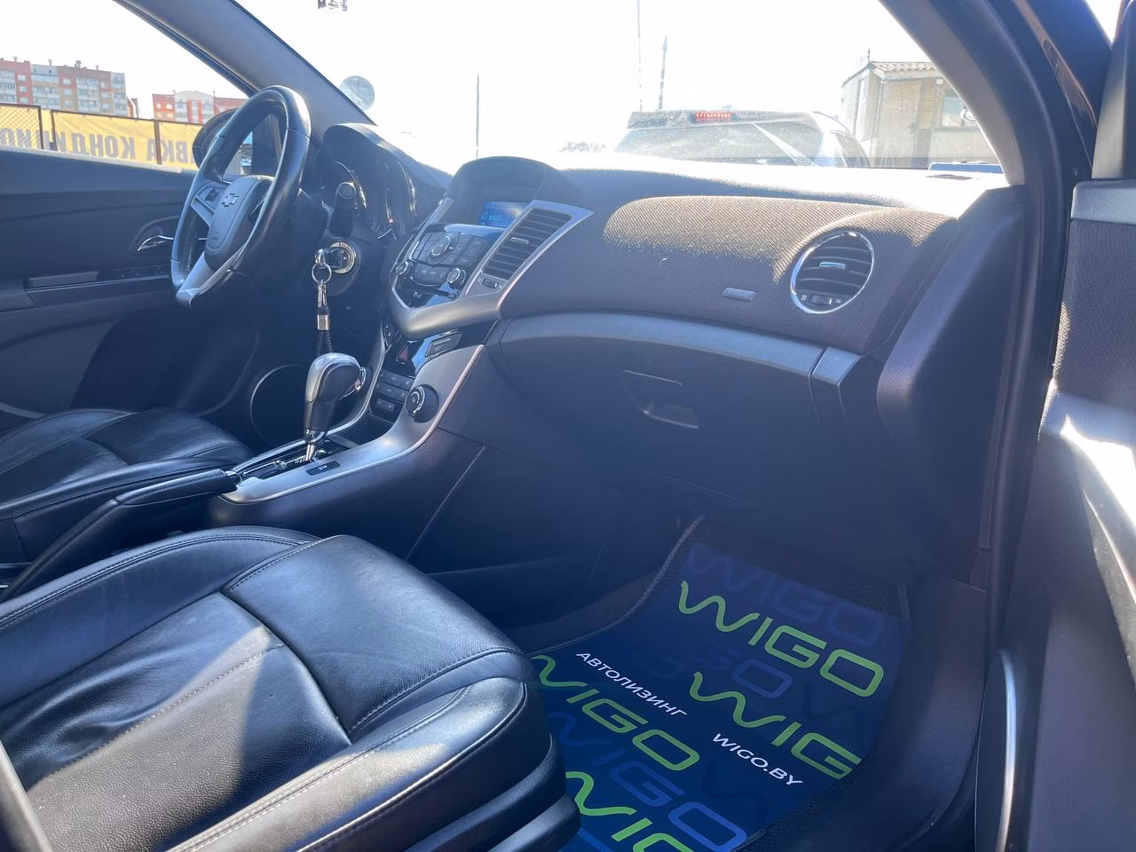 Chevrolet Cruze фото 17