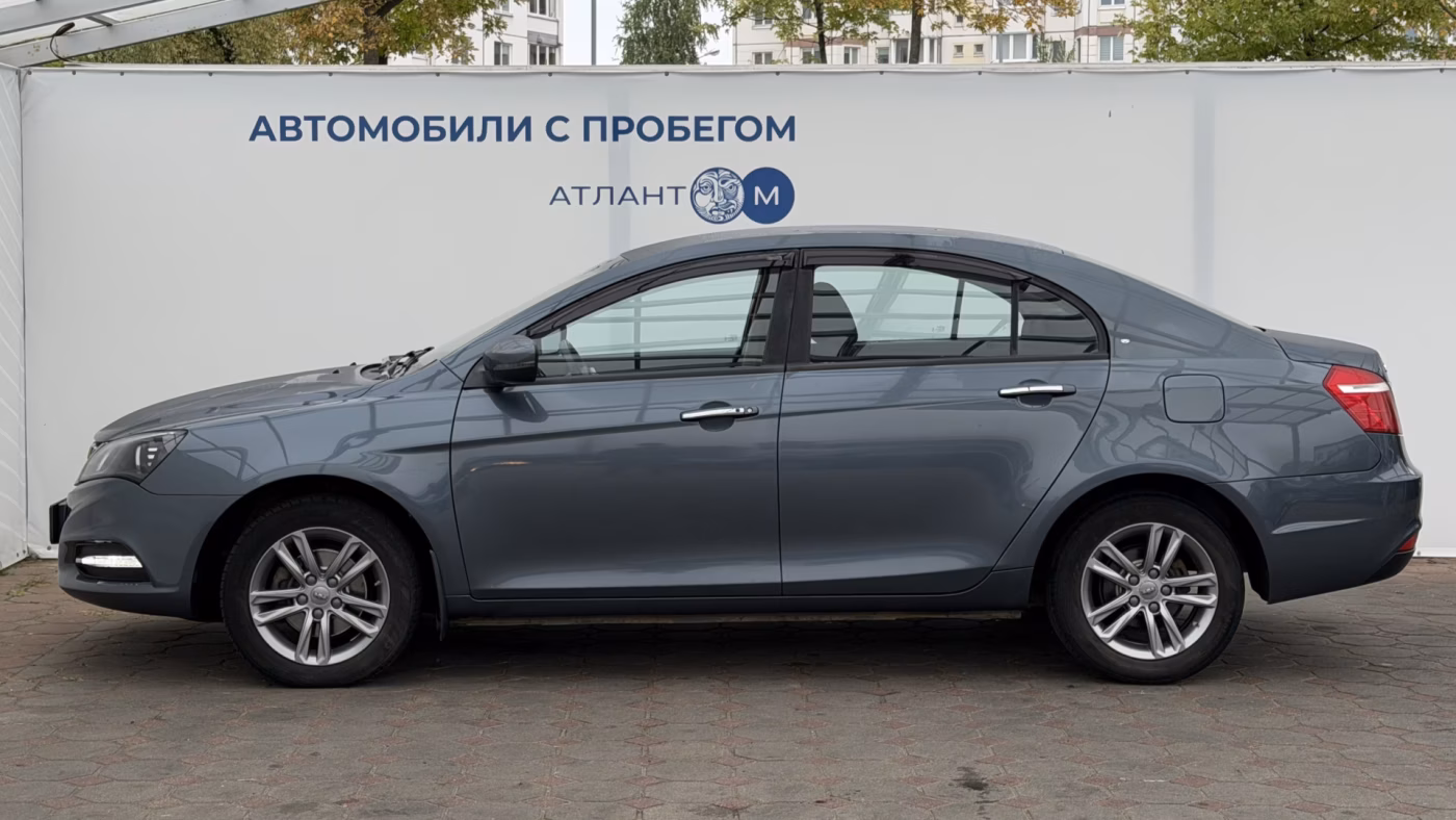 Geely Emgrand фото 2