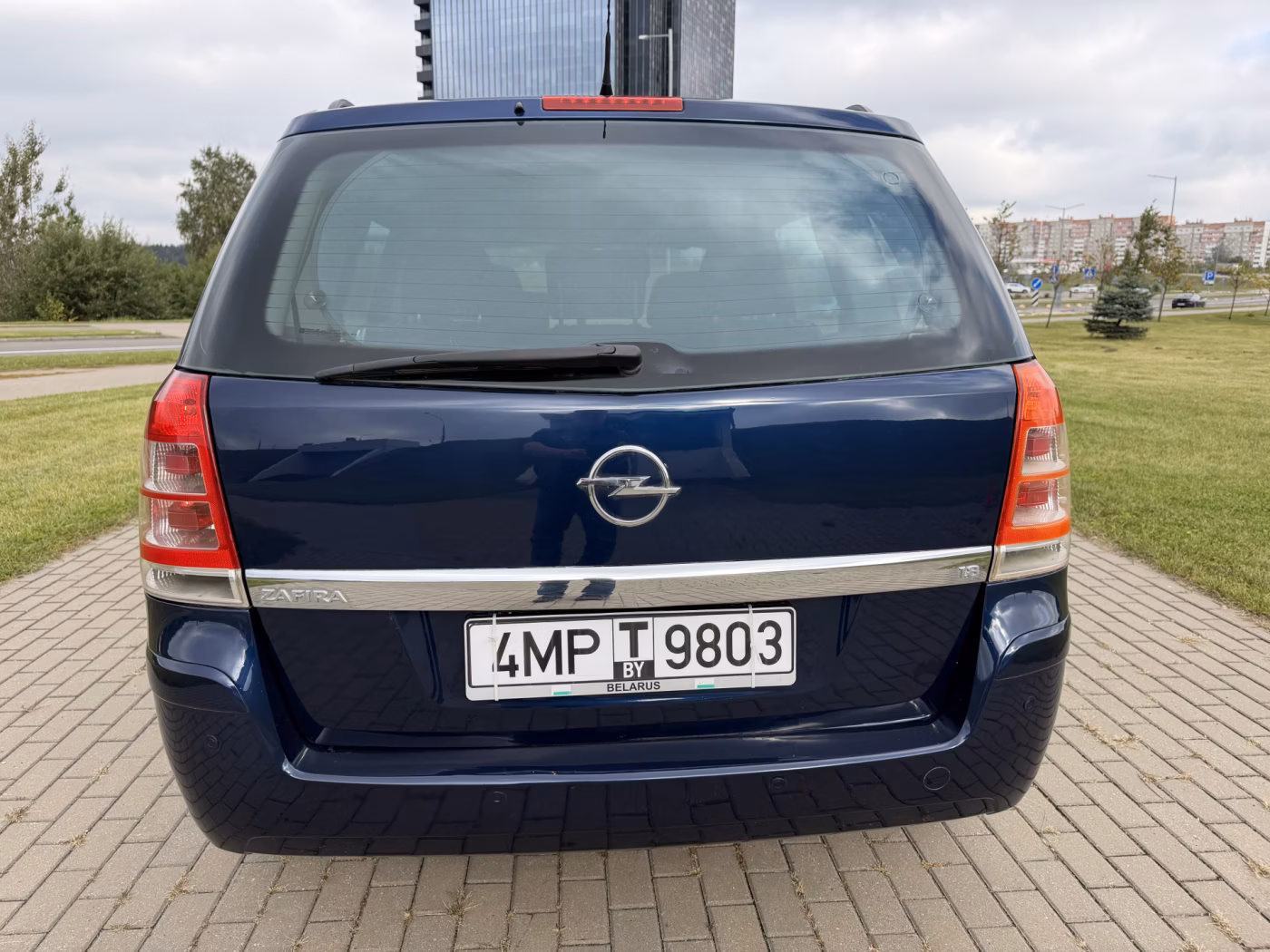 Opel Zafira фото 10