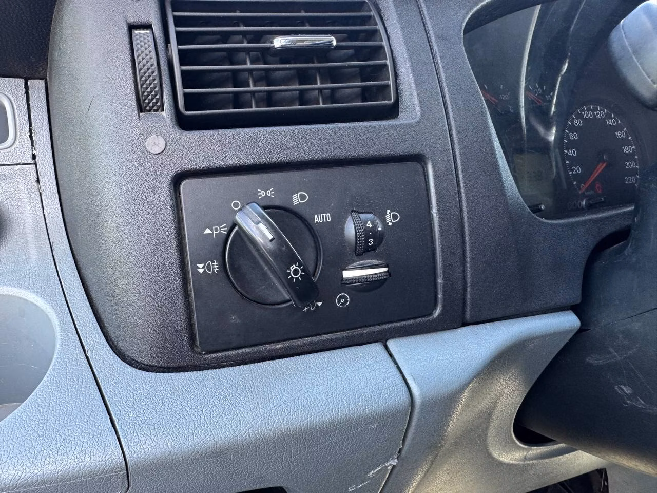 Ford Transit Tourneo фото 11