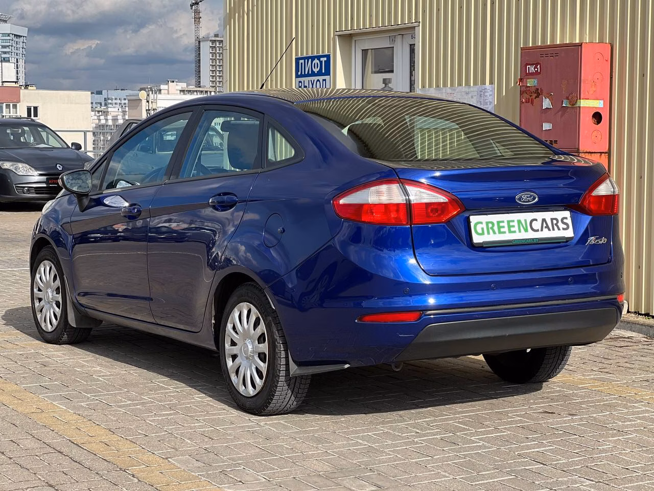 Ford Fiesta фото 8