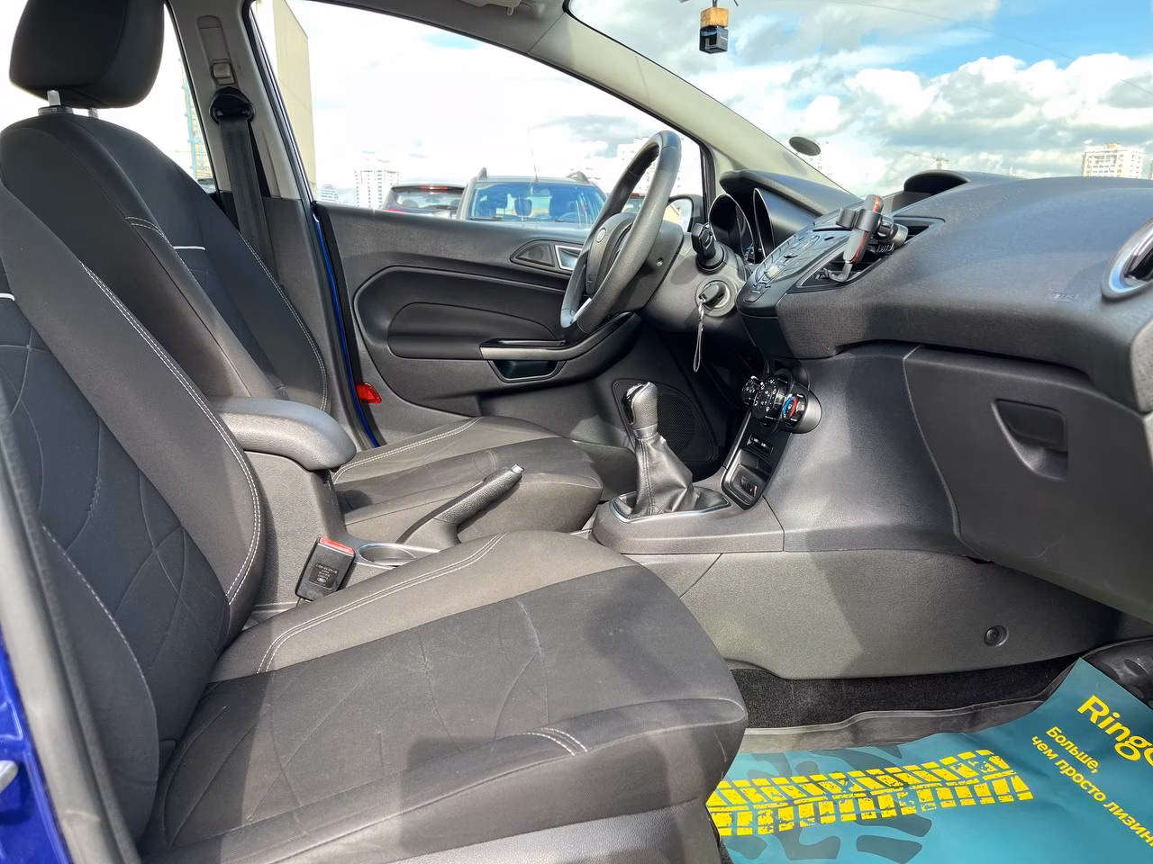 Ford Fiesta фото 18