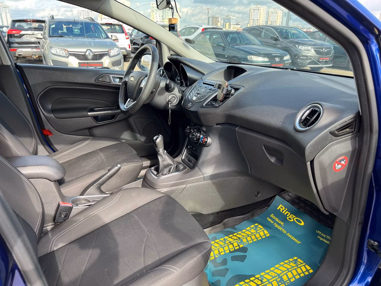 Ford Fiesta фото 19