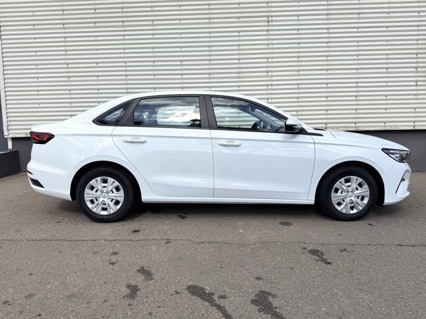 Geely Emgrand фото 6